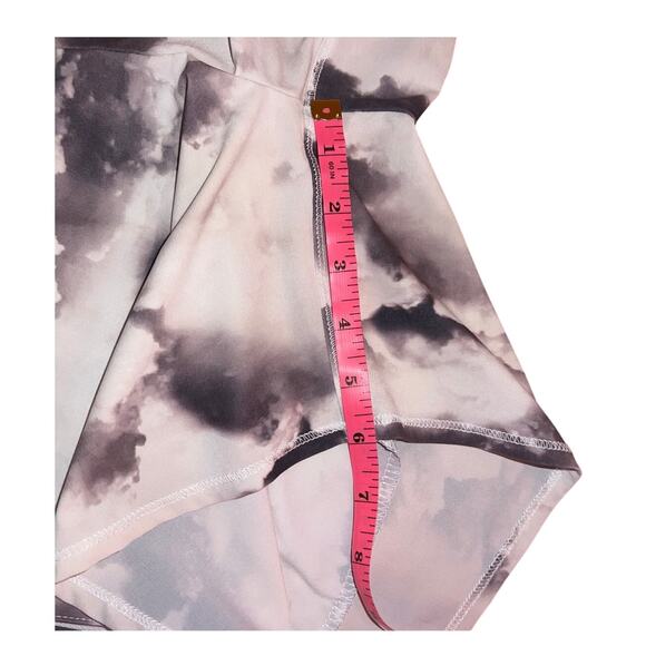 Oiselle Women's Roga Shorts Storm Cloud Black/White Size 6 Athletic Workout EUC - Picture 4 of 10